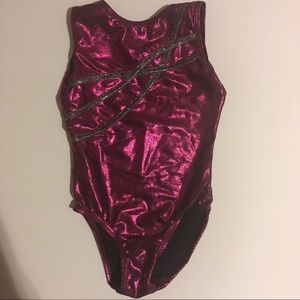 Girls Shiny Pink Leotard Size 6X-7